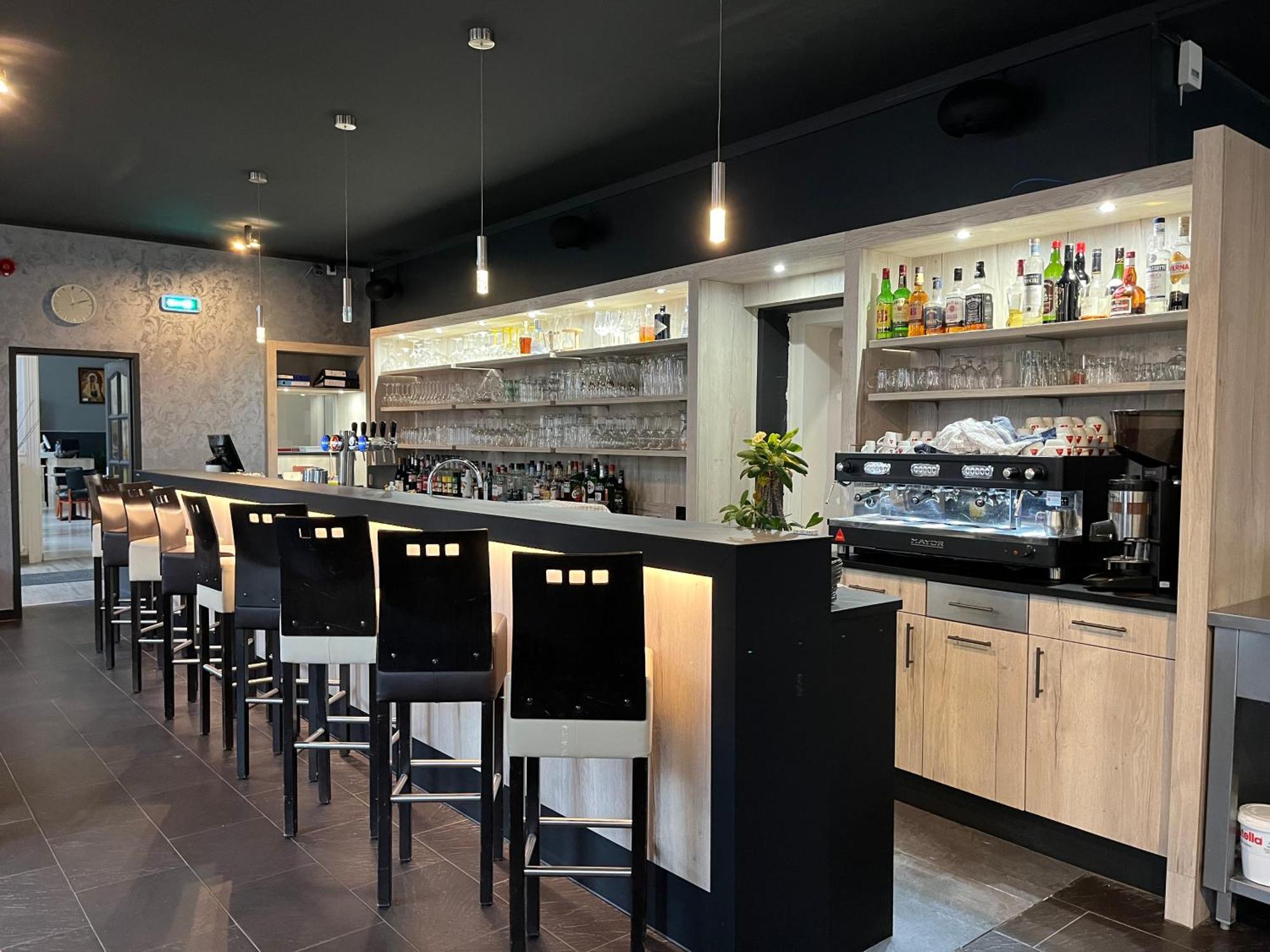 Hotel Restaurant Le Paris Мондорф-Лес-Баинс Экстерьер фото