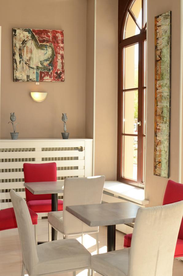 Hotel Restaurant Le Paris Мондорф-Лес-Баинс Экстерьер фото